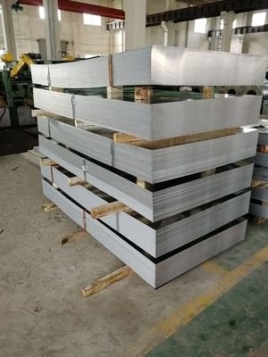 Genişlik 1500mm Sıcak Daldırma Galvanizli Çelik Rulo 40g-275g Çinko Katman